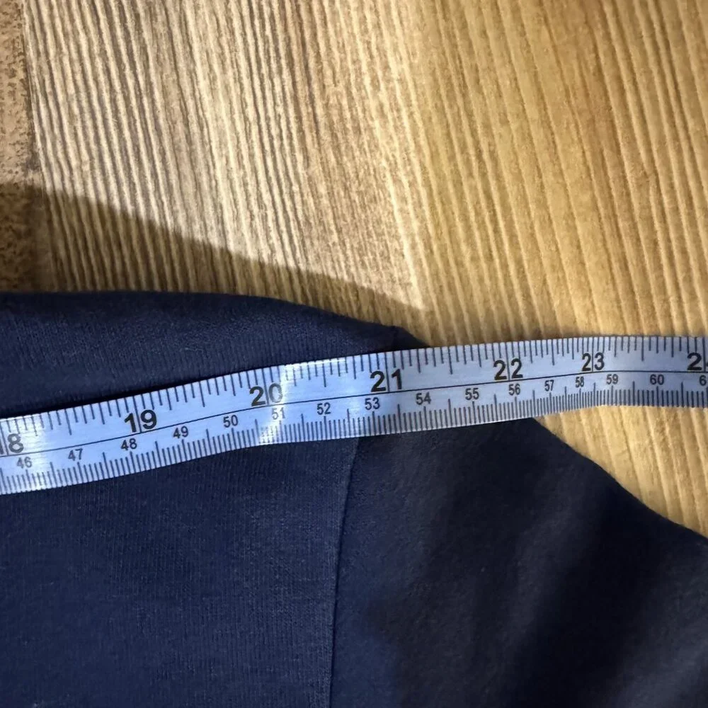 NWT Tennessee Titans “Between the Pylons” Hoodie XL – NFL Fanatics Navy Pullover - Picture 9 of 12